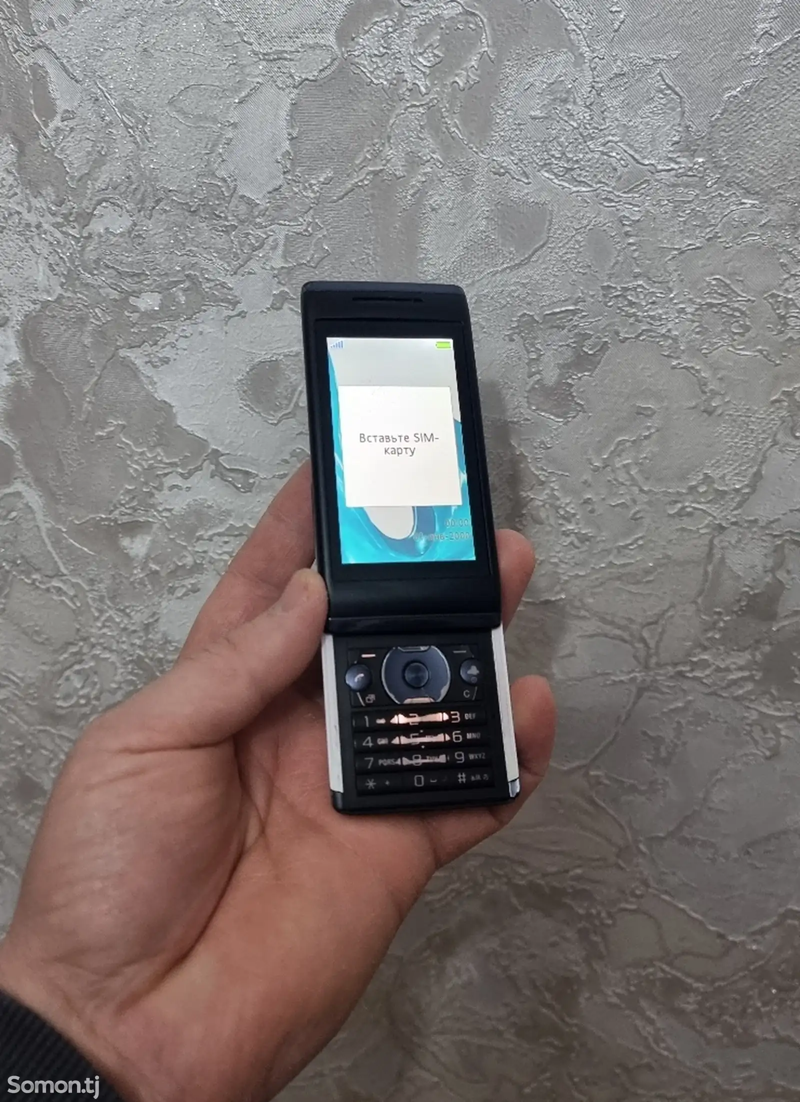 Sony Ericsson U10i-1