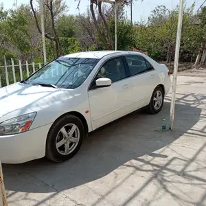 Honda Accord, 2004