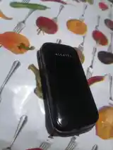 Телефон Alcatel-2