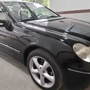 Mercedes-Benz C class, 2004