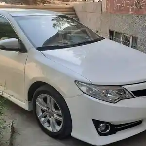 Toyota Camry, 2012