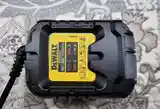 Зарядное устройство DeWalt DCB1102-7