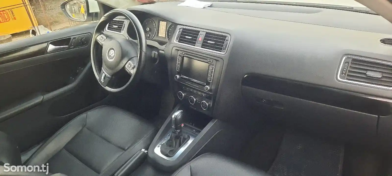 Volkswagen Jetta, 2015-5