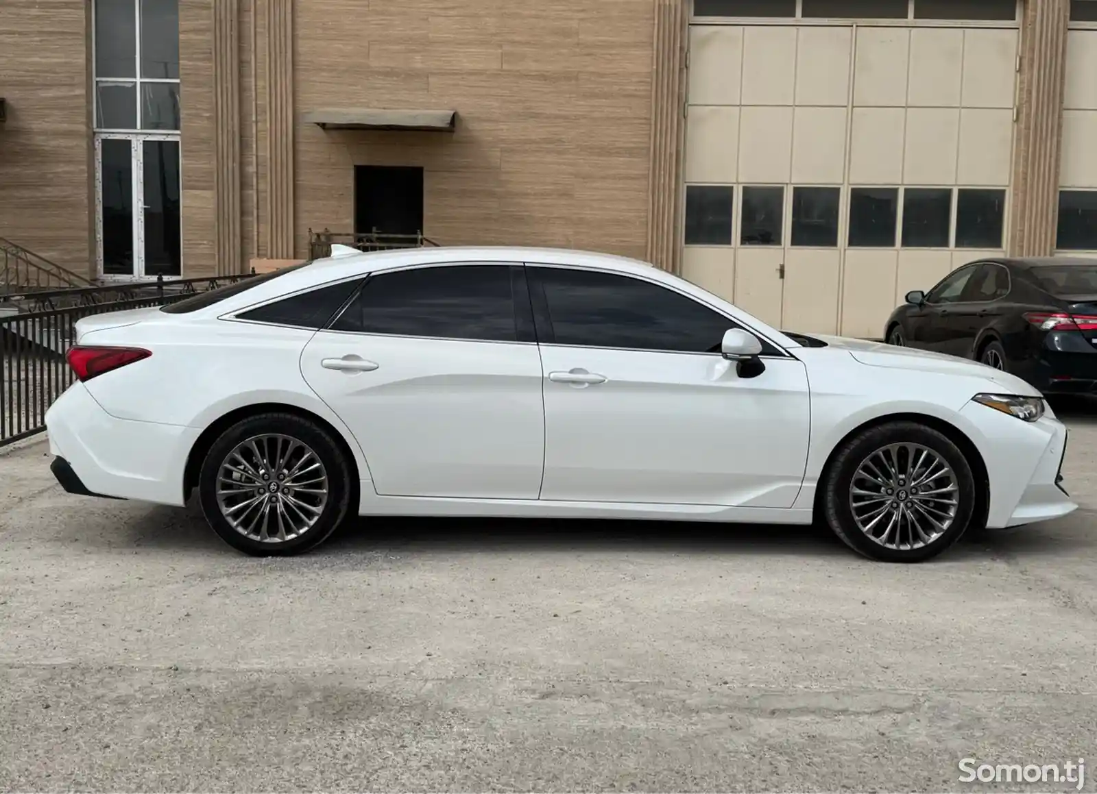 Toyota Avalon, 2020-8