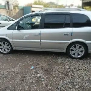 Opel Zafira, 2006