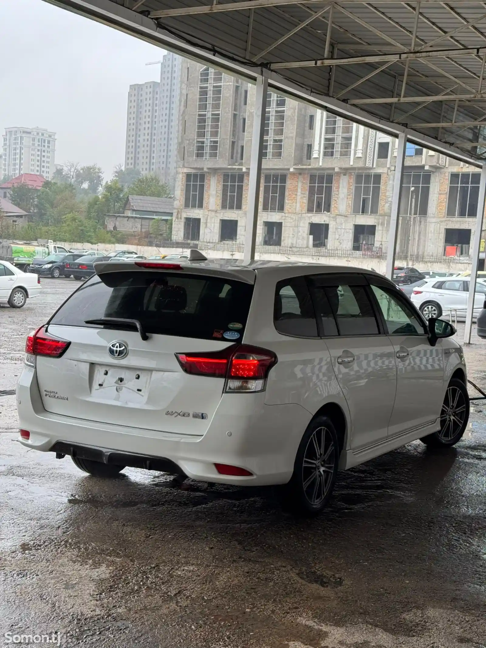 Toyota Fielder, 2015-11