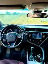 Toyota Camry, 2018-4