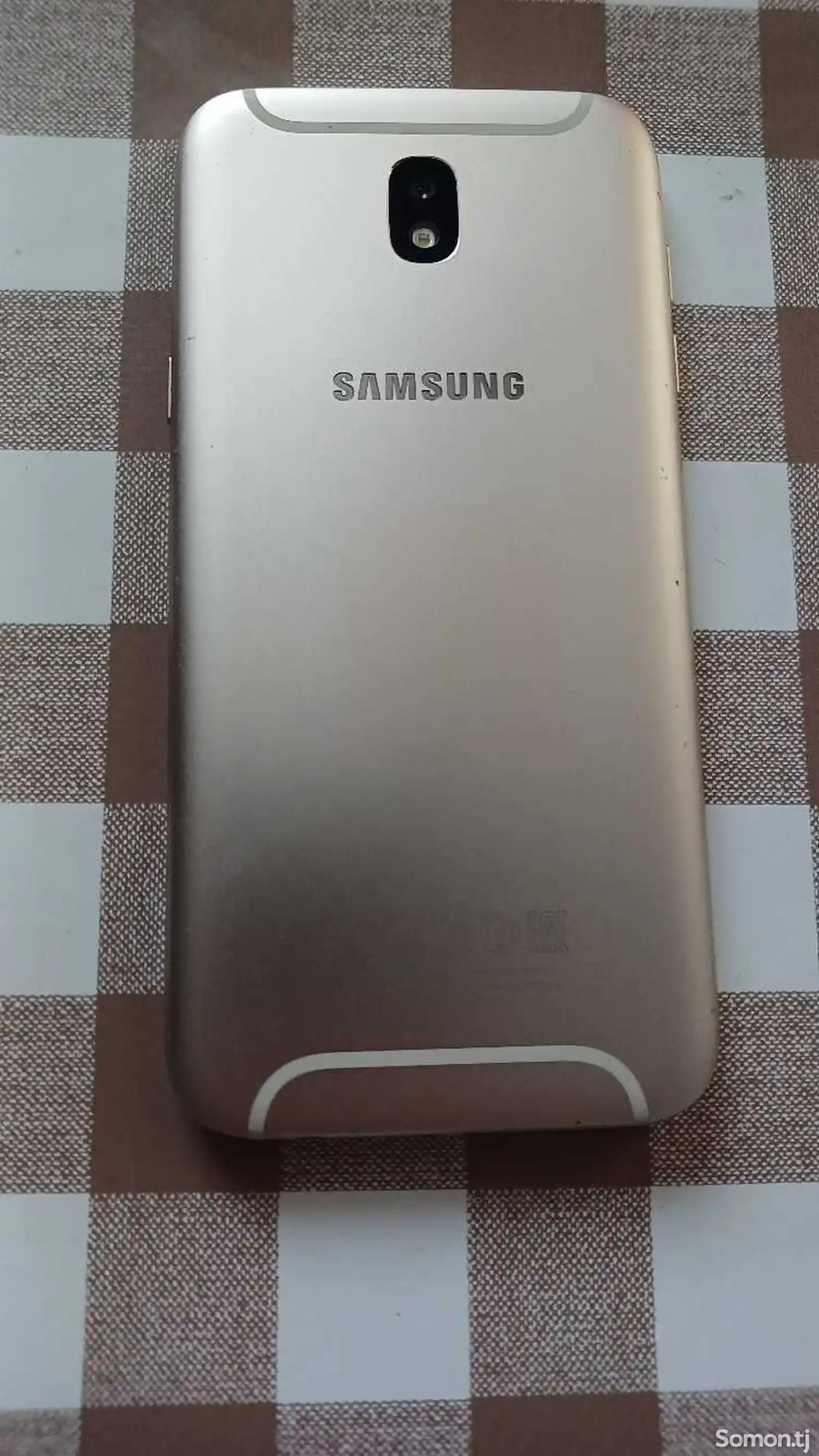 Samsung Galaxy J5 Pro 32Gb-3