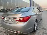 Hyundai Sonata, 2010-5