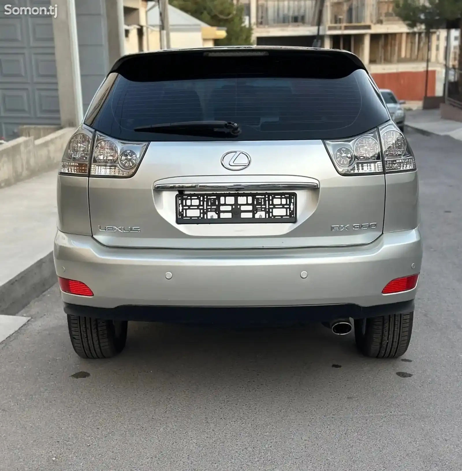 Задний отражатель для lexus rx 330/350/400h-5