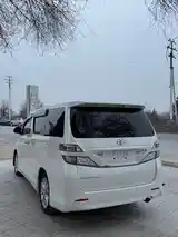 Toyota Vellfire, 2014-2