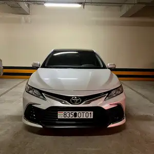 Toyota Camry, 2023