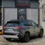 Toyota RAV 4, 2020-2