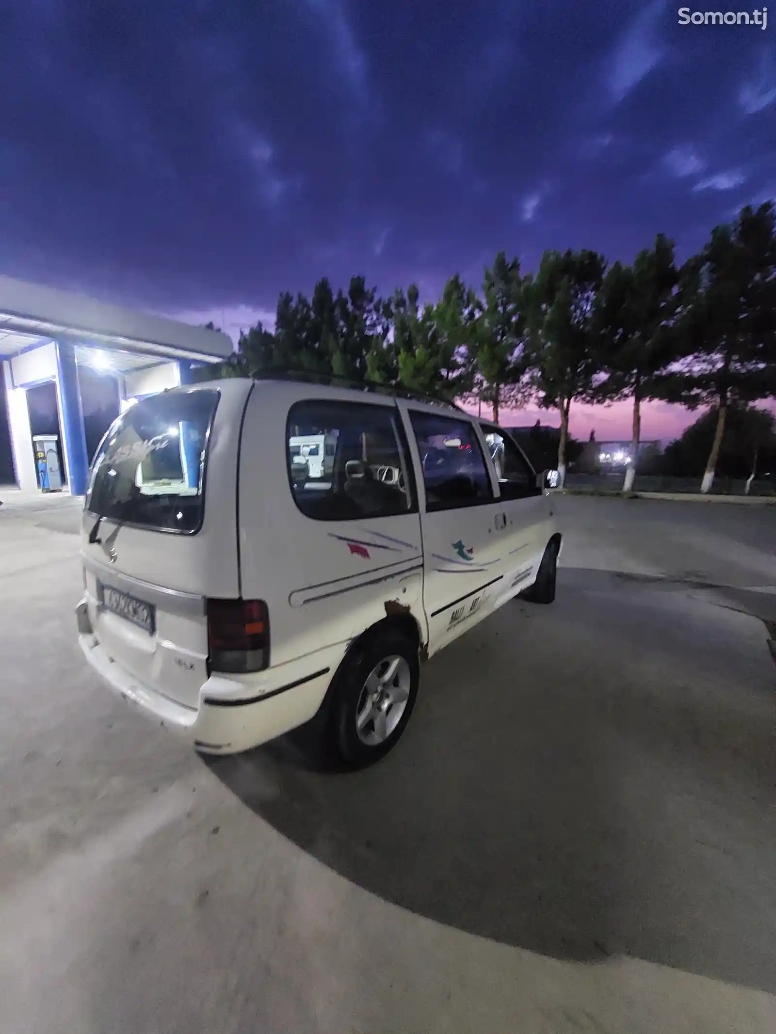 Nissan Serena, 1996-4