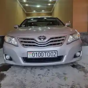 Toyota Camry, 2010