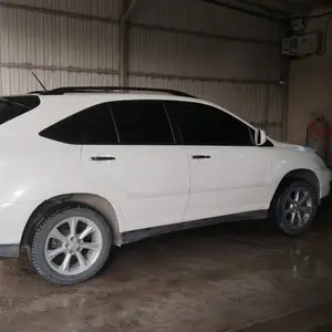 Lexus RX series, 2009