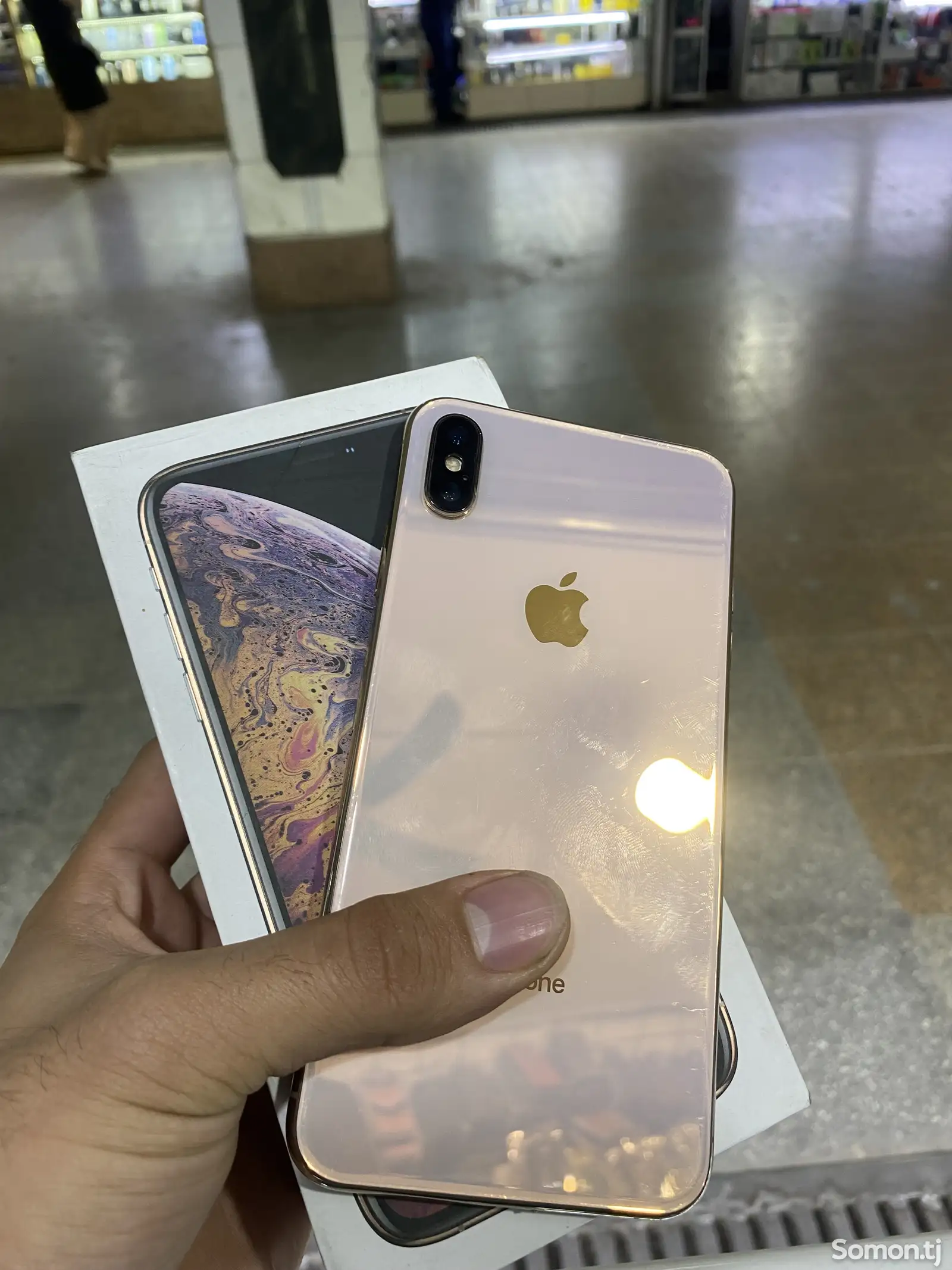 Apple iPhone Xs Max, 64 gb, Gold-1