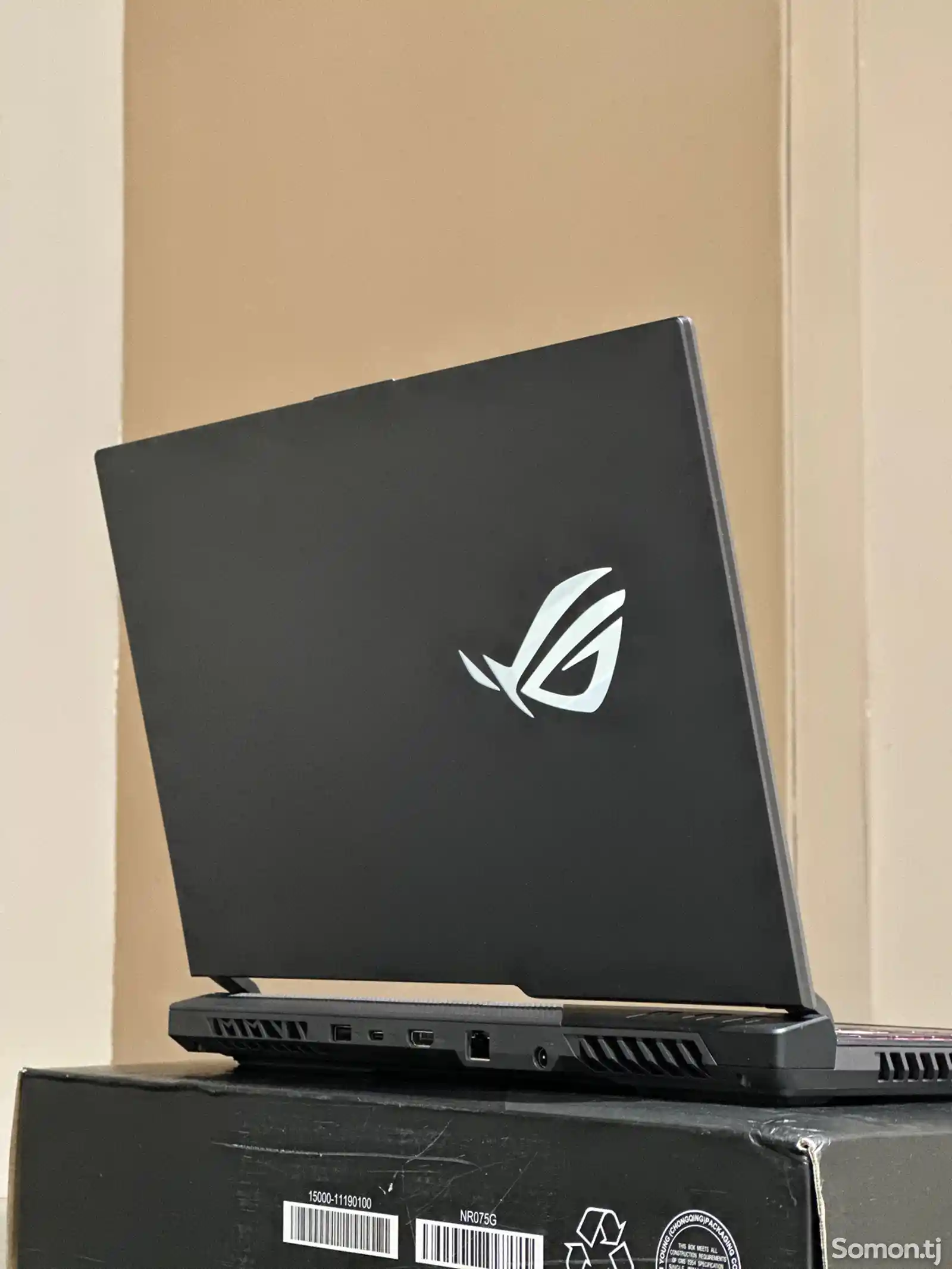 Ноутбук ASUS ROG strix-2