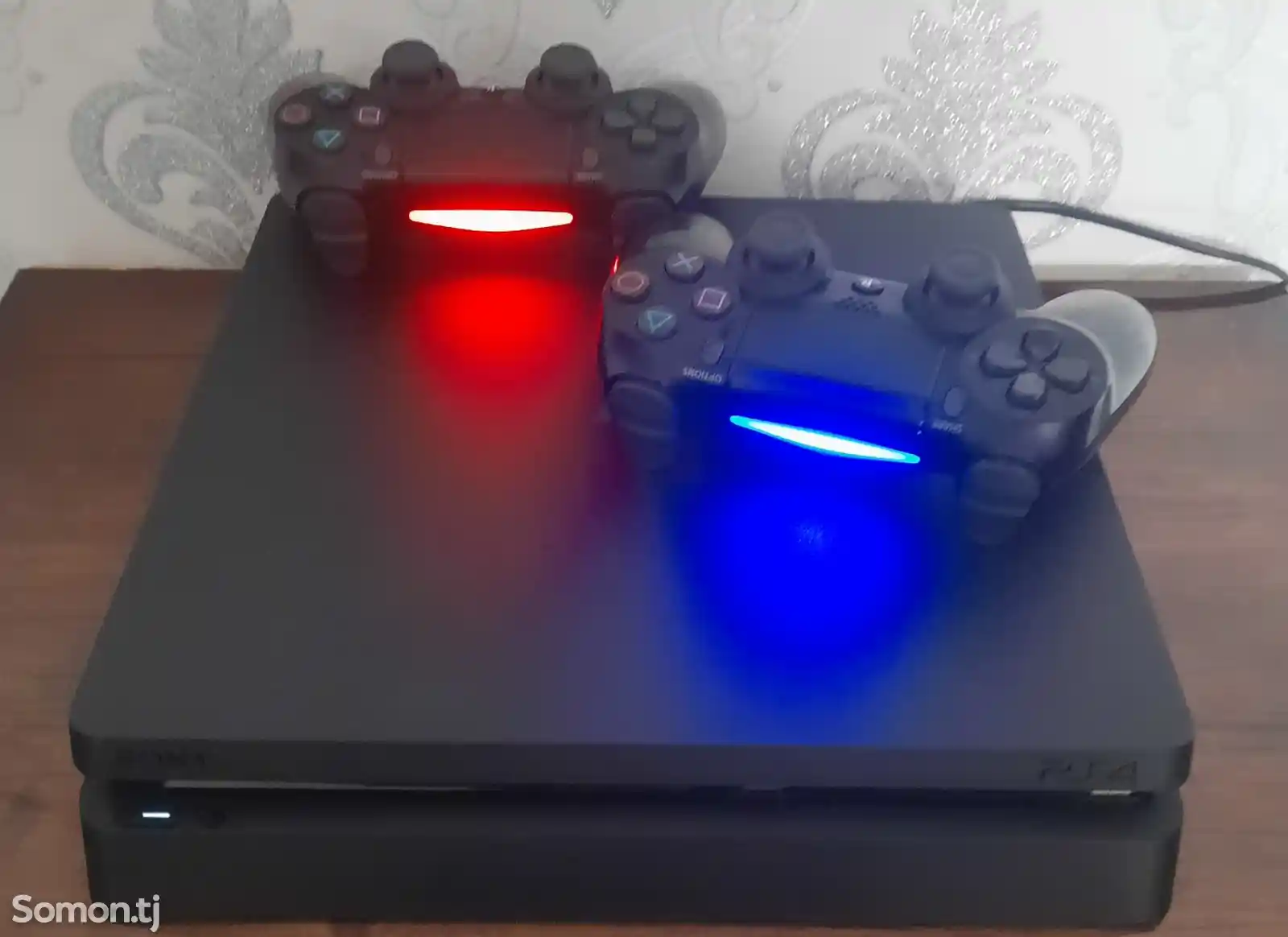 Игровая приставка Sony Playstation 4slim 500Gb-1