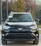 Toyota RAV 4, 2015-4