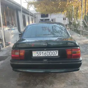 Opel Vectra A, 1995