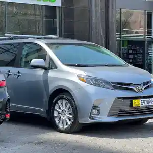 Toyota Sienna, 2014