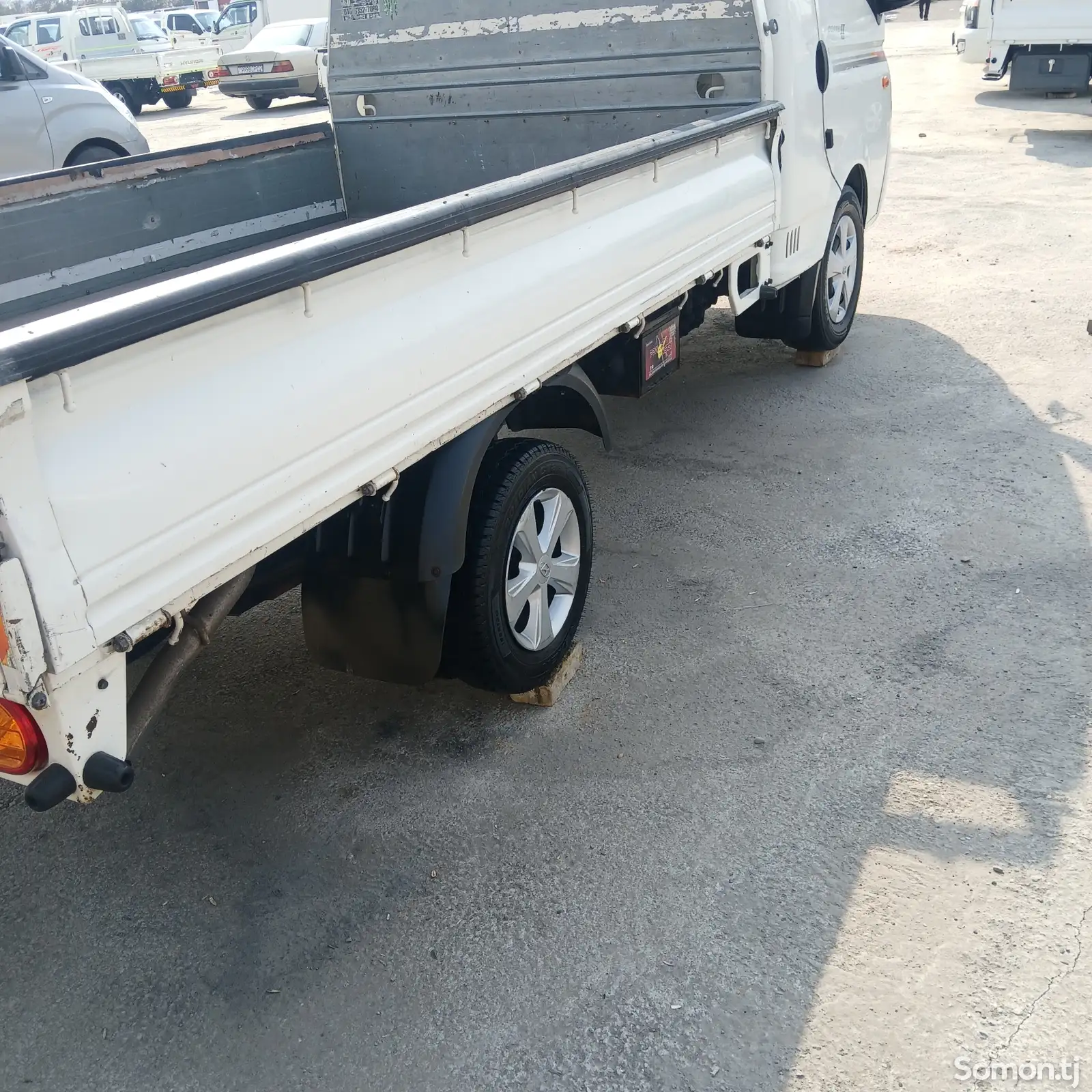 Бортовой автомобиль Hyundai Porter, 2015-4