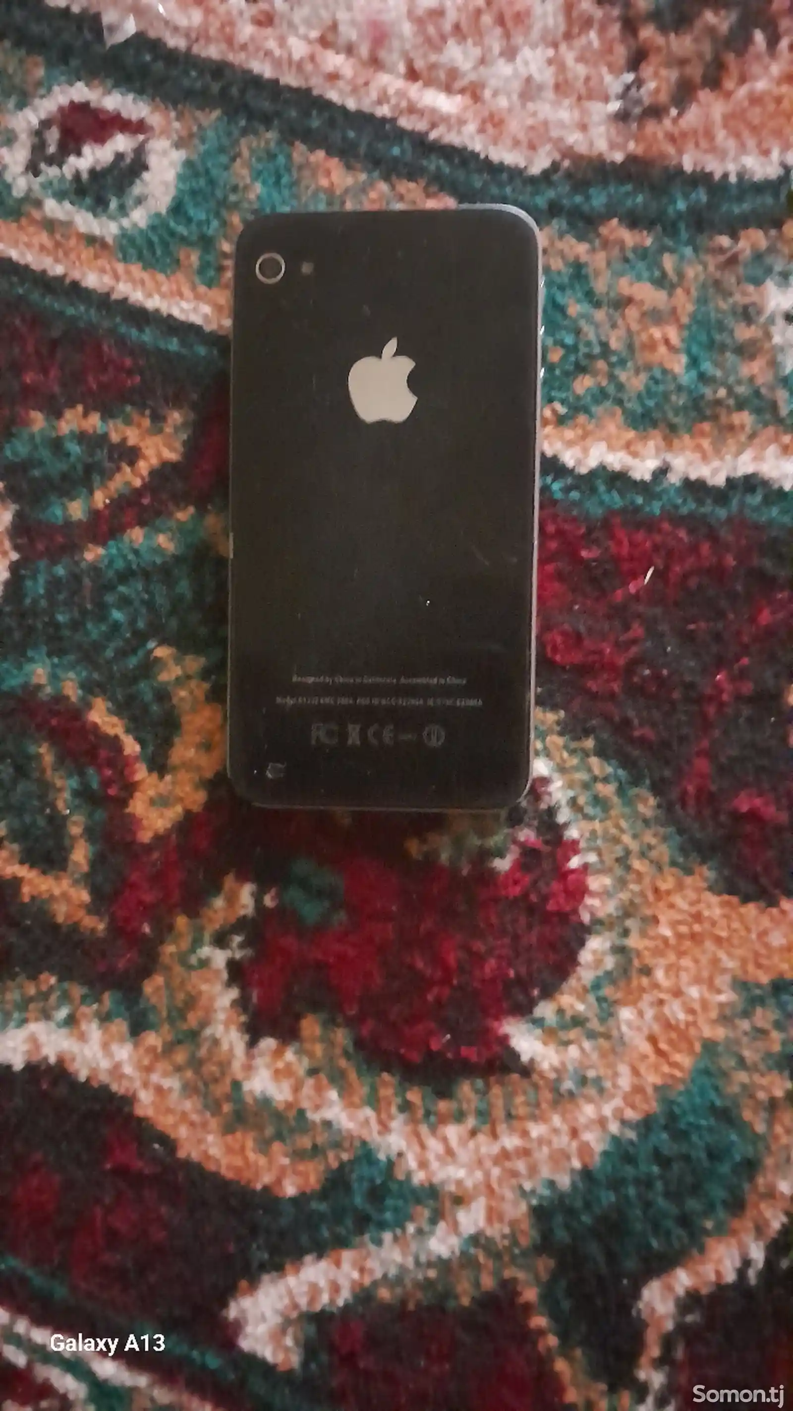Apple iPhone 4, 32 gb-1