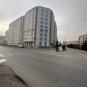 1-комн. квартира, 1 этаж, 53 м², 8 мкр