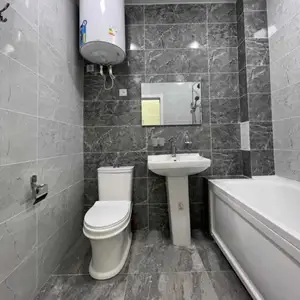 2-комн. квартира, 6 этаж, 50м², Универмаг