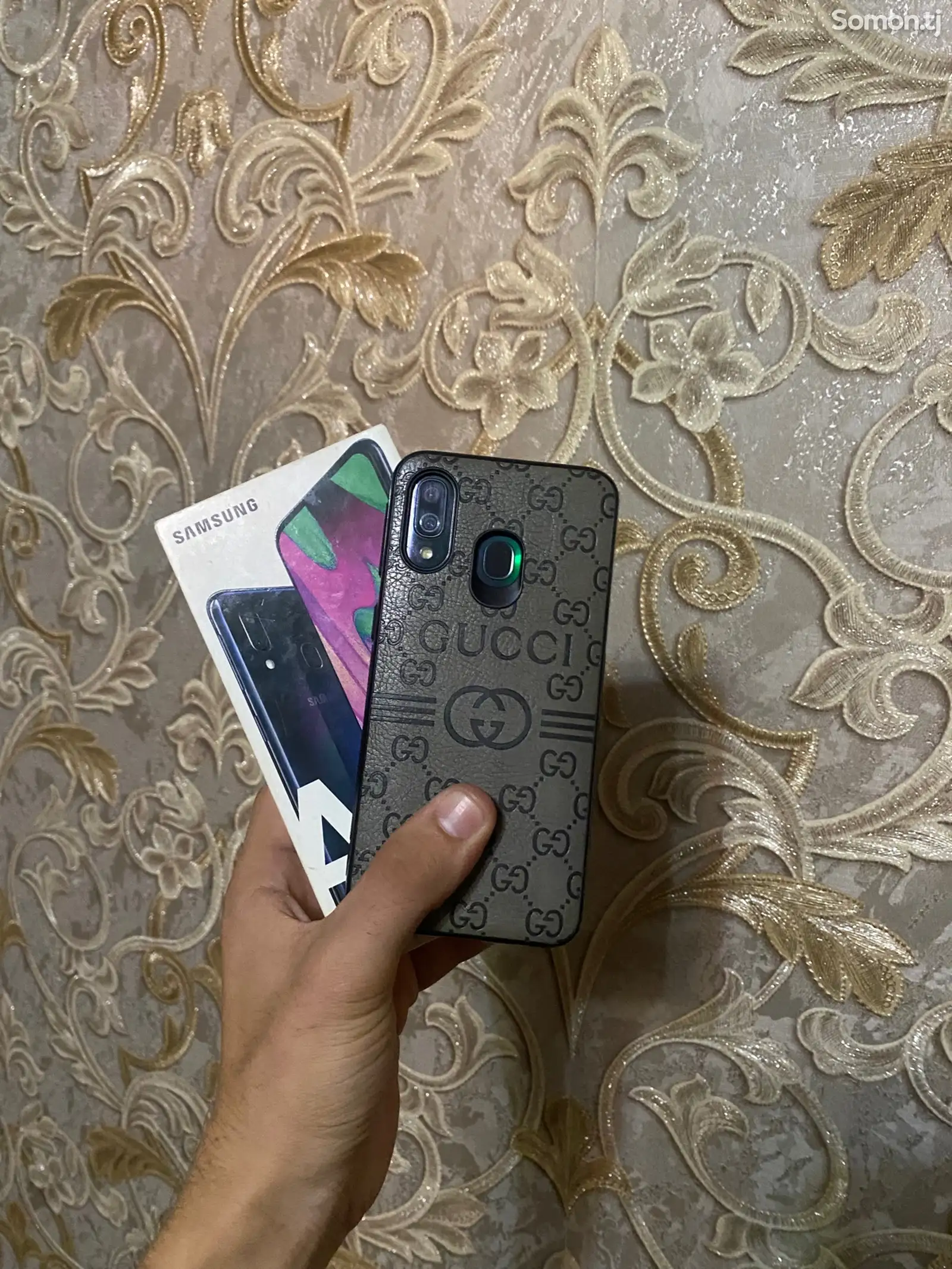 Samsung Galaxy A40-1