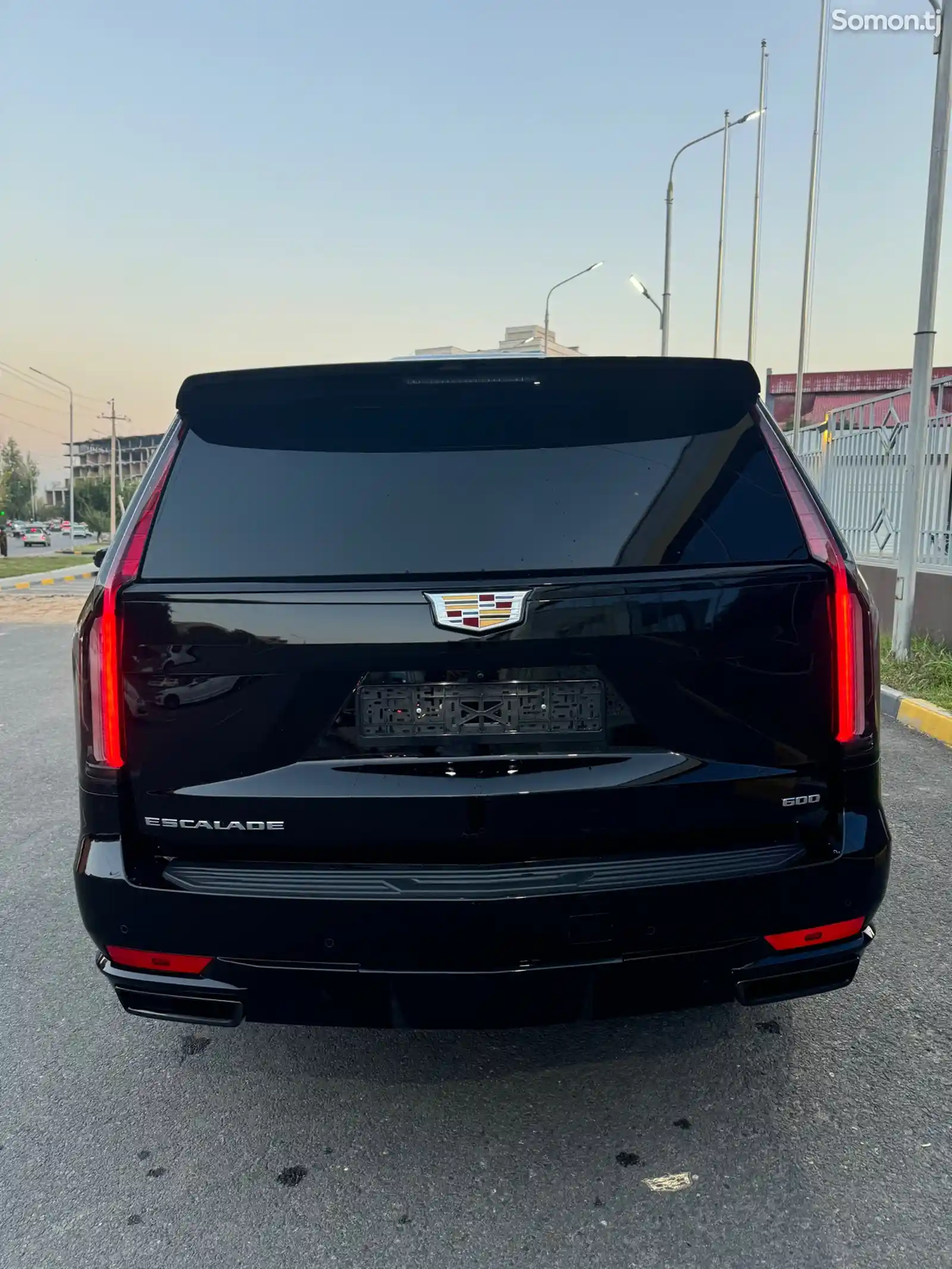 Cadillac Escalade Platinum, 2023-5