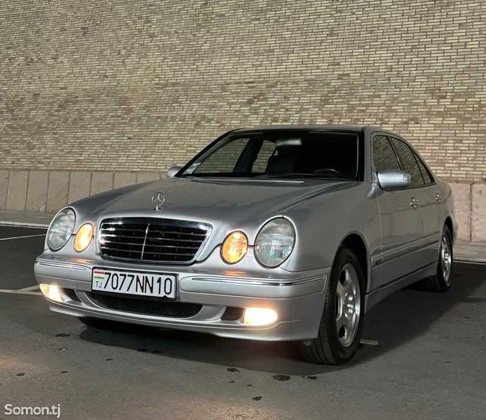 Mercedes-Benz E class, 2000-1