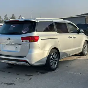 Kia Carnival, 2015