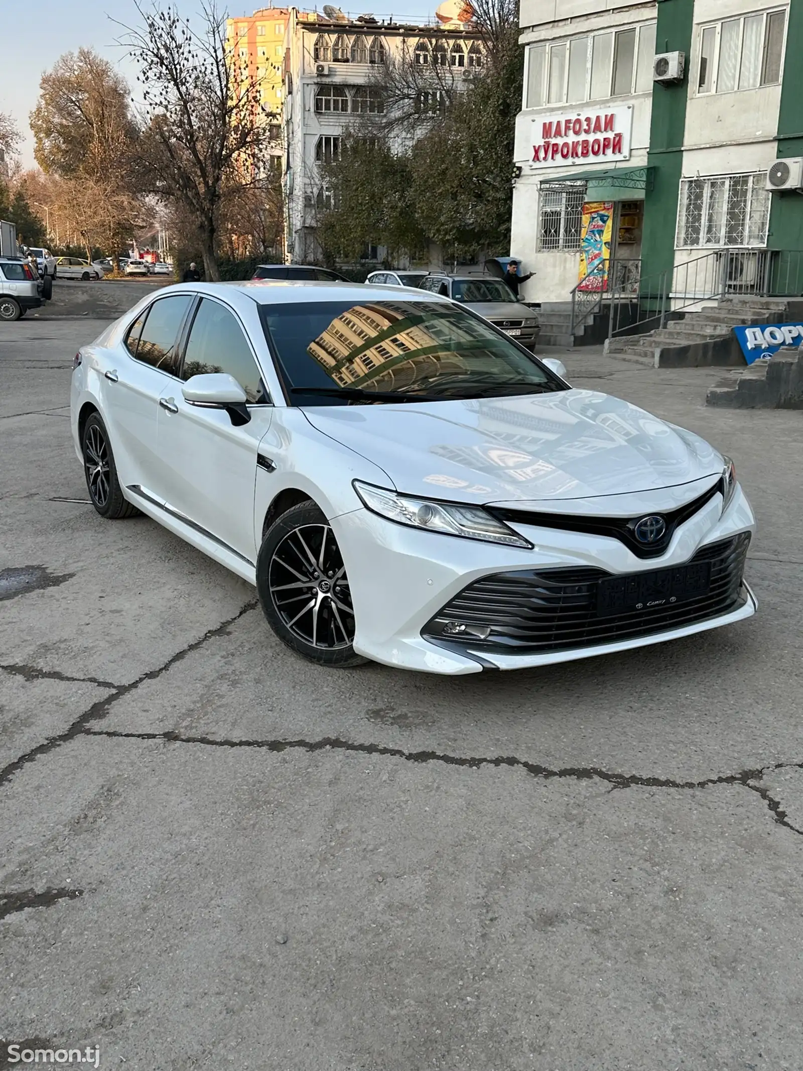 Toyota Camry, 2018-1