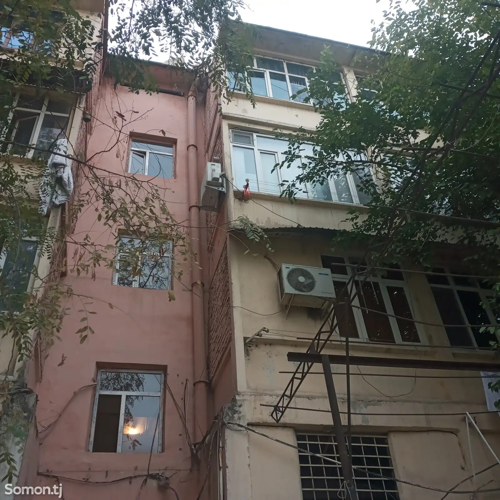 3-комн. квартира, 4 этаж, 70м², Фирдавси, 61мкр-2