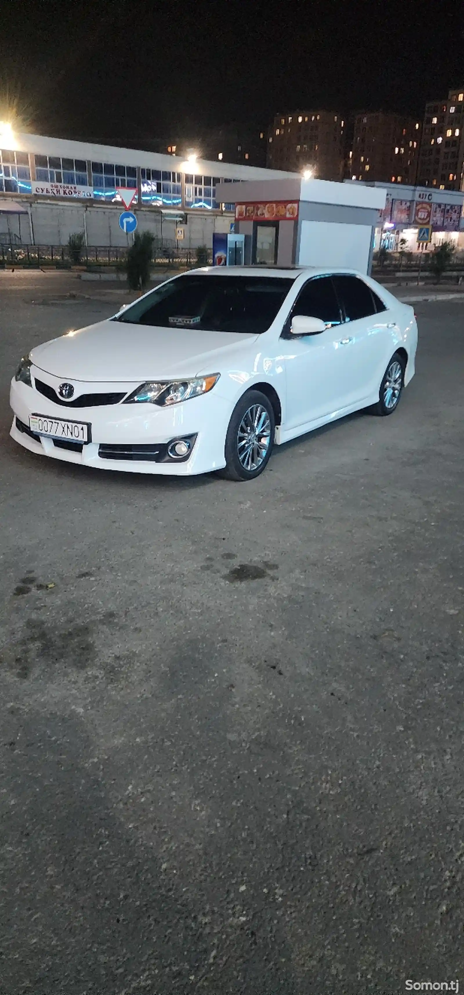 Toyota Camry, 2012-8