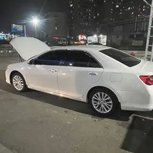 Toyota Camry, 2013