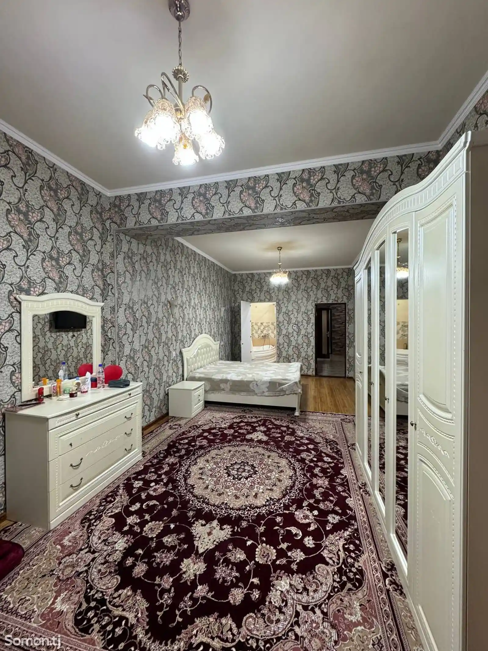 3-комн. квартира, 4 этаж, 140м², Исмоил Сомони-5