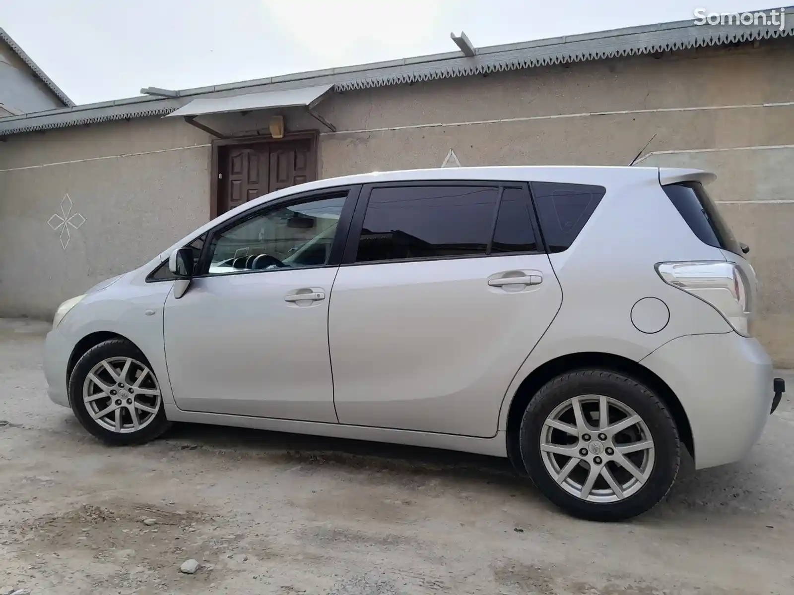 Toyota Corolla Verso, 2010-4