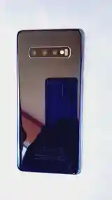 Samsung Galaxy S10+-3