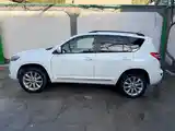 Toyota RAV 4, 2012-7