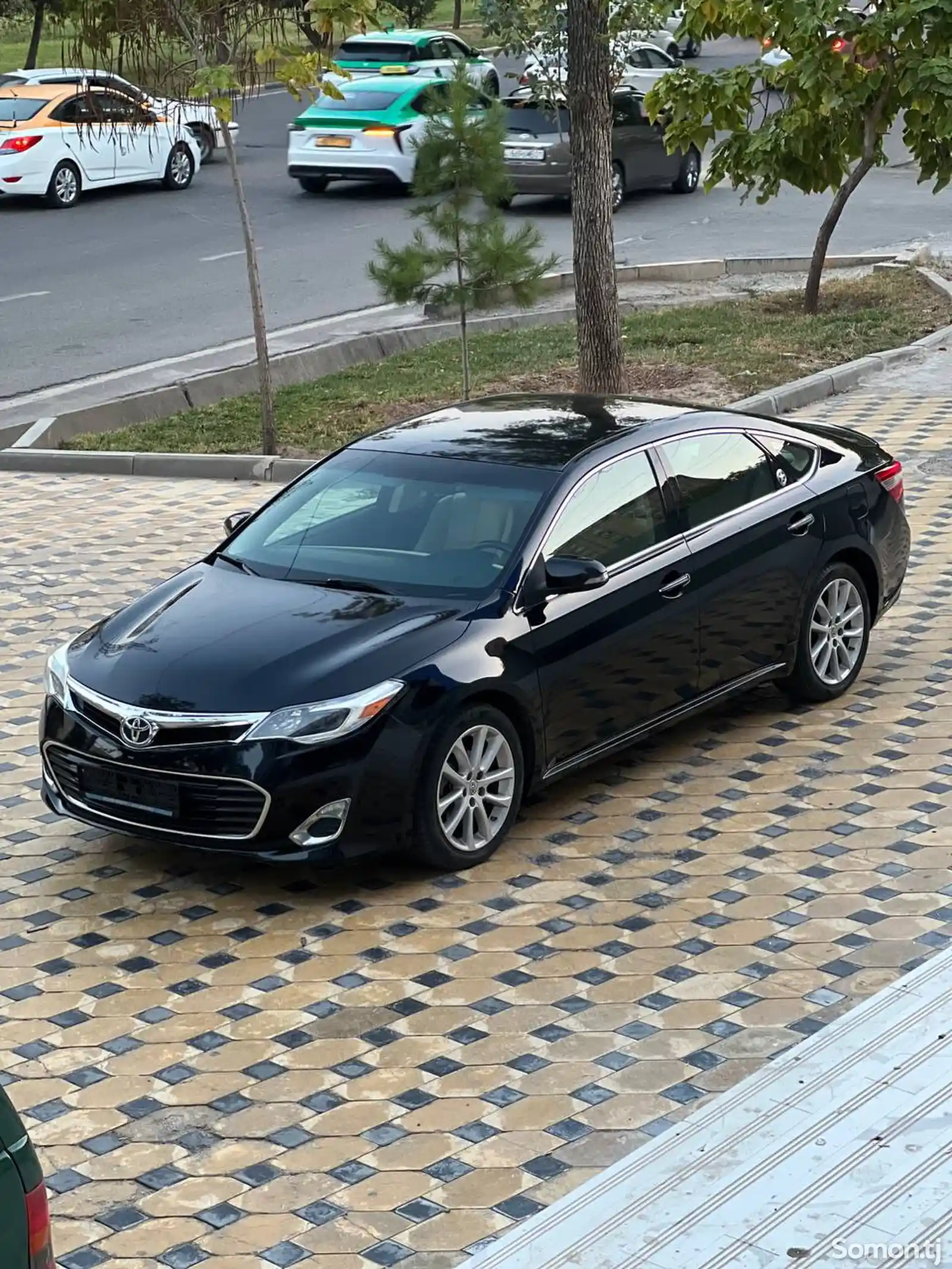 Toyota Avalon, 2015-12