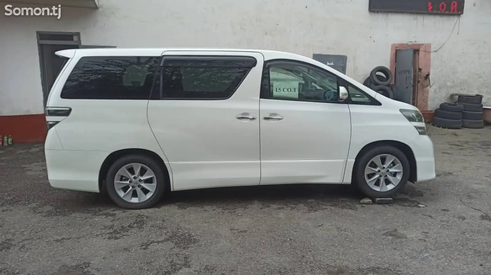 Toyota Vellfire, 2015-6