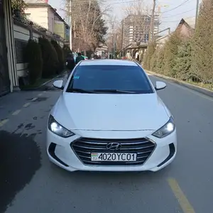 Hyundai Elantra, 2017