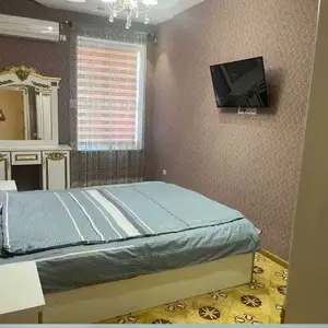 2-комн. квартира, 4 этаж, 126м², универмаг