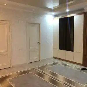 2-комн. квартира, 2 этаж, 70 м², 19 мкр