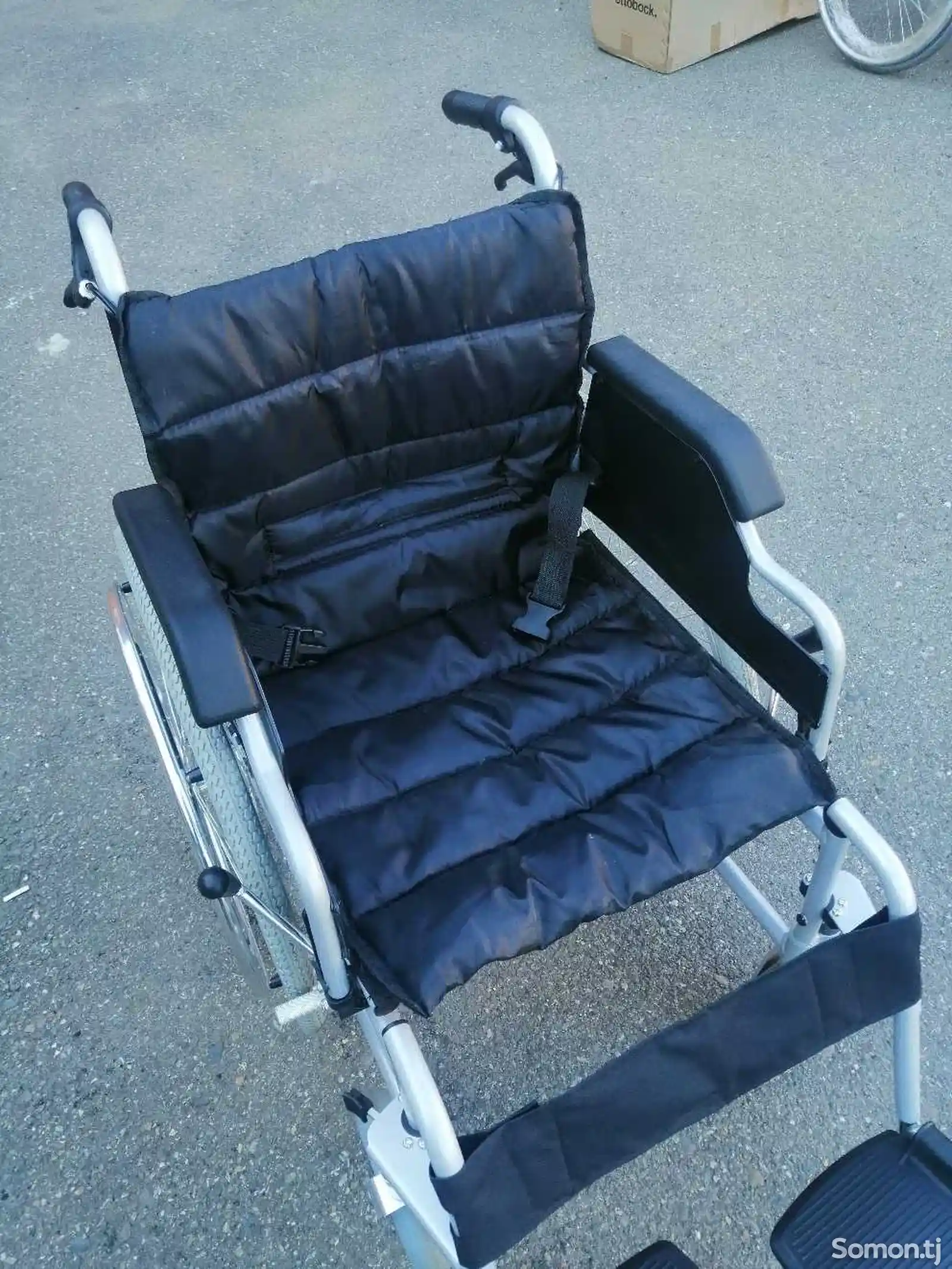 Инвалидное кресло-коляска-2