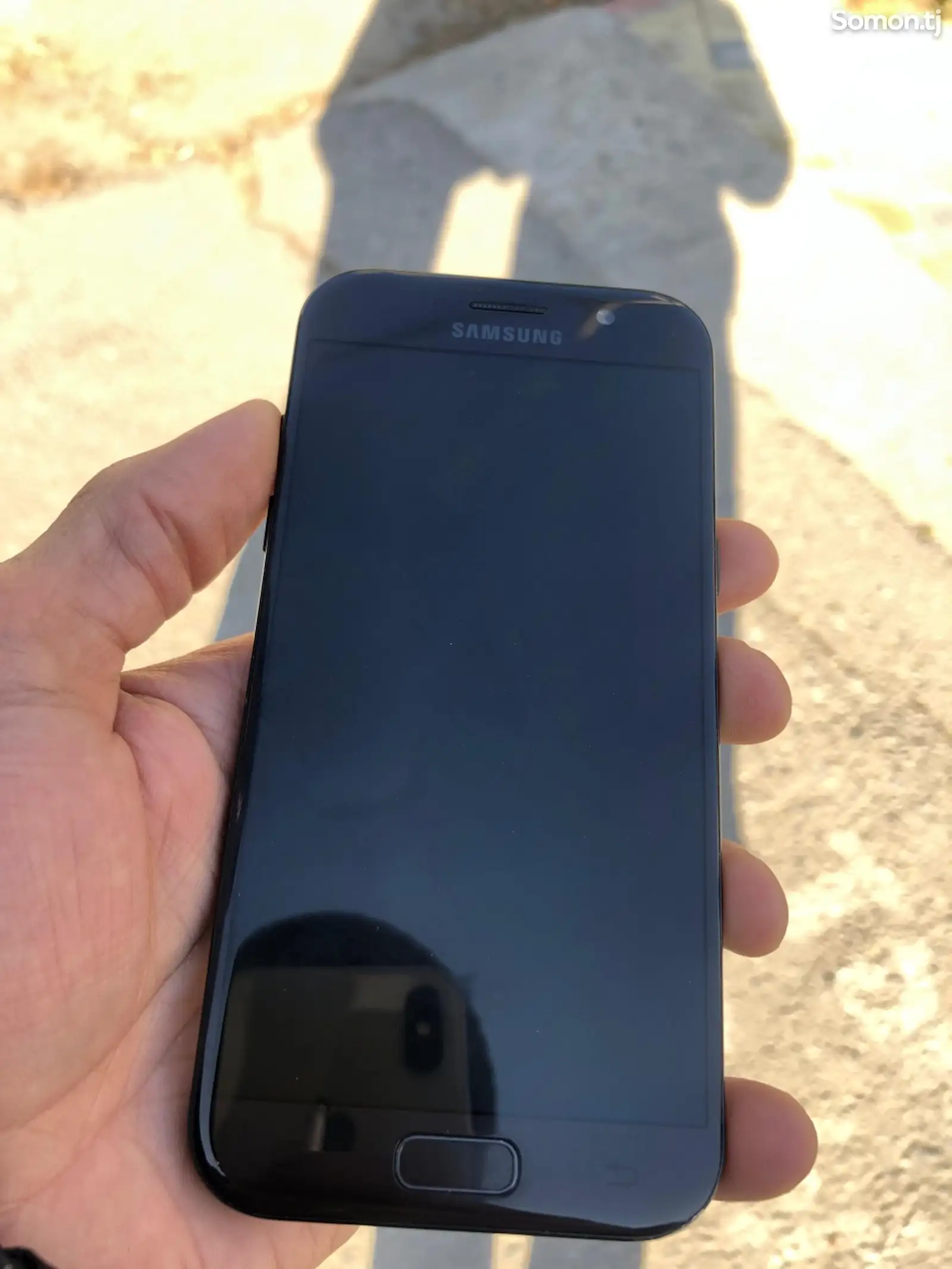 Samsung Galaxy A5 2017-1