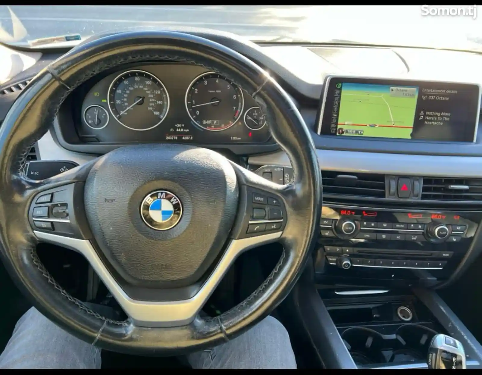 BMW X5, 2015-7